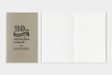 Laden Sie das Bild in den Galerie-Viewer, TRAVELER'S COMPANY – Traveler's Notizbuch-Kartenformat, 20-jähriges Jubiläumsset – Schwarz