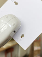 Load image into Gallery viewer, KOKUYO - Harinacs Compact Alpha - Stapleless Stapler - White