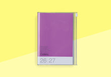 Laden Sie das Bild in den Galerie-Viewer, MARK'S - B6 Kalender 2026/2027 - Farben - Lila