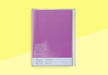 Laden Sie das Bild in den Galerie-Viewer, MARKS - A5-Tagebuch 2026/2027 - Farben - Lila