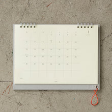 Laden Sie das Bild in den Galerie-Viewer, MIDORI - MD Wochen-Tischkalender 2026
