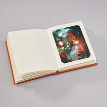 Laden Sie das Bild in den Galerie-Viewer, SEMIKOLON - Fotoalbum Classic - Mittelgroß - Orange