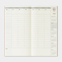 Laden Sie das Bild in den Galerie-Viewer, TRAVELER'S COMPANY - Traveler's Notebook Regular - 2026 vertikales Wochenalender