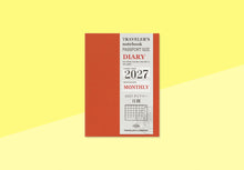 Laden Sie das Bild in den Galerie-Viewer, TRAVELER'S COMPANY - Traveler's Notebook Passport - Refill - 2027 Monatskalender