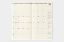 Laden Sie das Bild in den Galerie-Viewer, TRAVELER’S COMPANY - Traveler’s Notebook Regular - 2027 Monatskalender