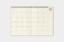 Laden Sie das Bild in den Galerie-Viewer, TRAVELER'S COMPANY - Traveler's Notebook Passport - Refill - 2027 Monatskalender