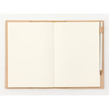 Laden Sie das Bild in den Galerie-Viewer, MIDORI - MD Cover - A5 Ziegenleder