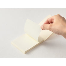 Laden Sie das Bild in den Galerie-Viewer, MIDORI - MD Sticky Memo Pad - A7 Dot Grid
