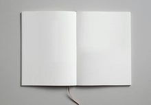 Laden Sie das Bild in den Galerie-Viewer, SCHREIBWAREN - Klassisches Notizbuch - Moss