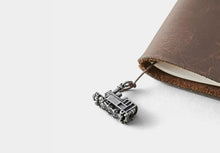 Laden Sie das Bild in den Galerie-Viewer, TRAVELER'S FACTORY - Charm Train