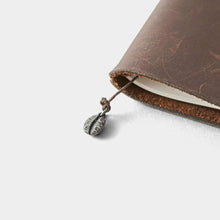 Laden Sie das Bild in den Galerie-Viewer, TRAVELER'S FACTORY - Charm Coffee Bean