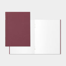 Laden Sie das Bild in den Galerie-Viewer, TRAVELER'S COMPANY - Traveler's Notebook Passport - Olivgrün